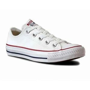 Classic Converse Chuck Taylor All Star Low Top White - Woman’s 6